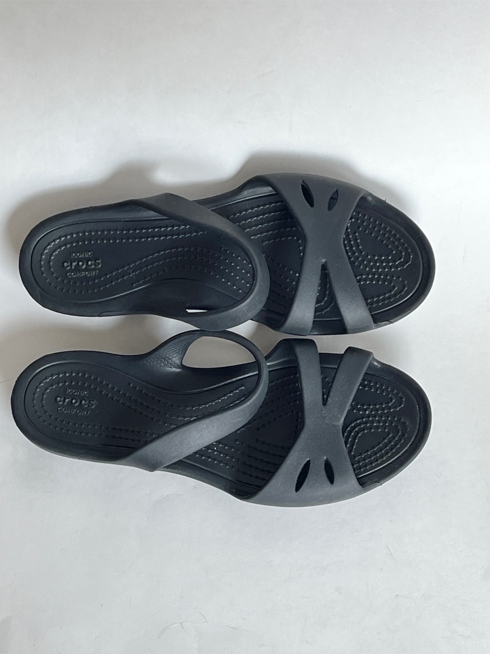 Crocs Kelli Strappy CrissCross Women's Black Slides Size 6 1/2 Sandals SlipOns